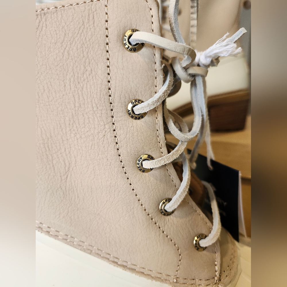 NWT - Womens Sperry Tan Cream Suede / Rubber Winter Boots Size 10 - Picture 8 of 12